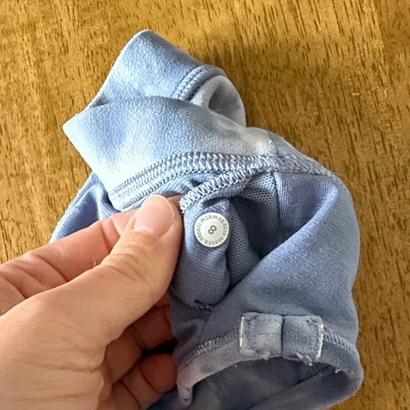 lululemon athletica Light Blue Tie-Dye Flow Y Bra Sz 8 - Picture 3 of 3